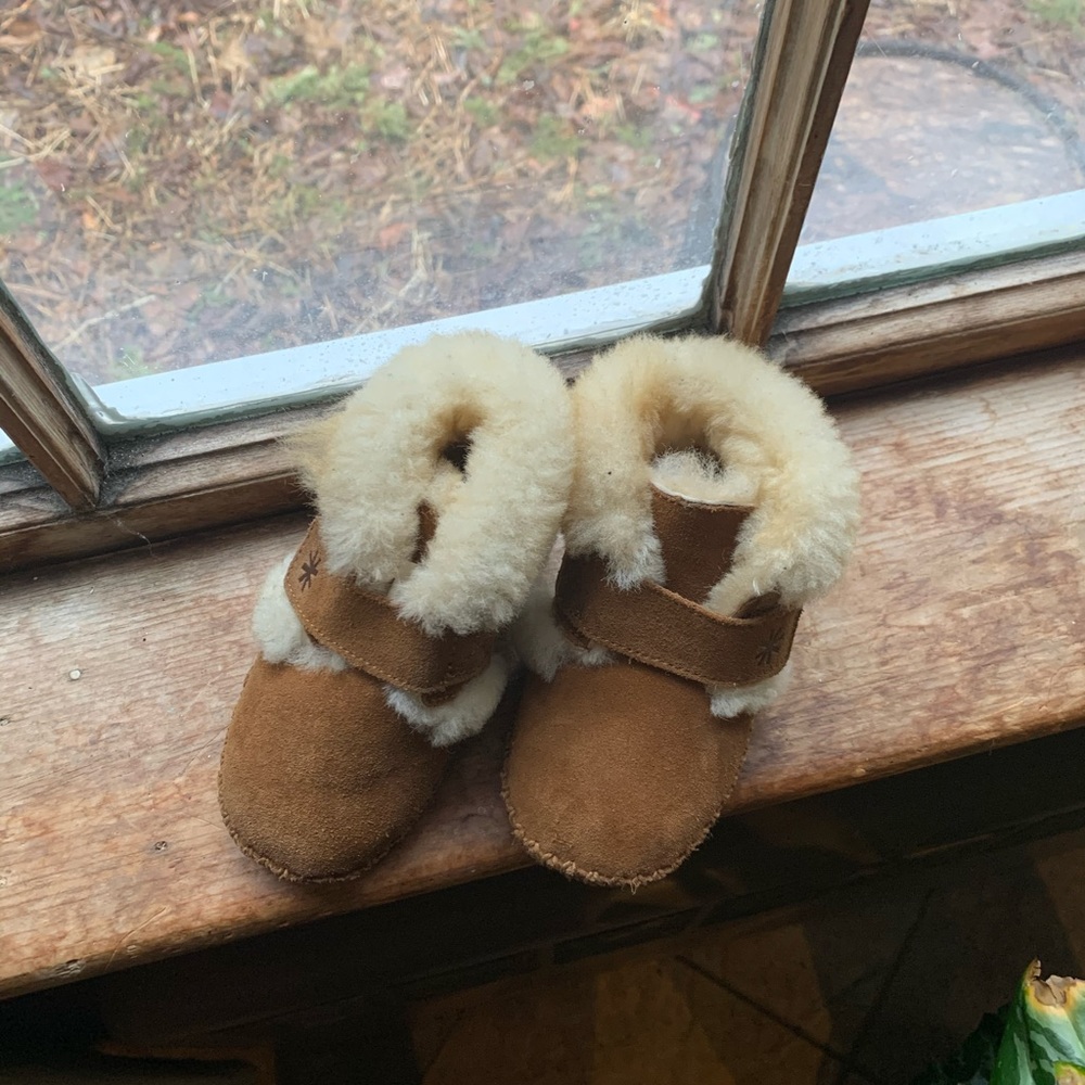 L.L. Bean Sheepskin Slippers Size 5-6